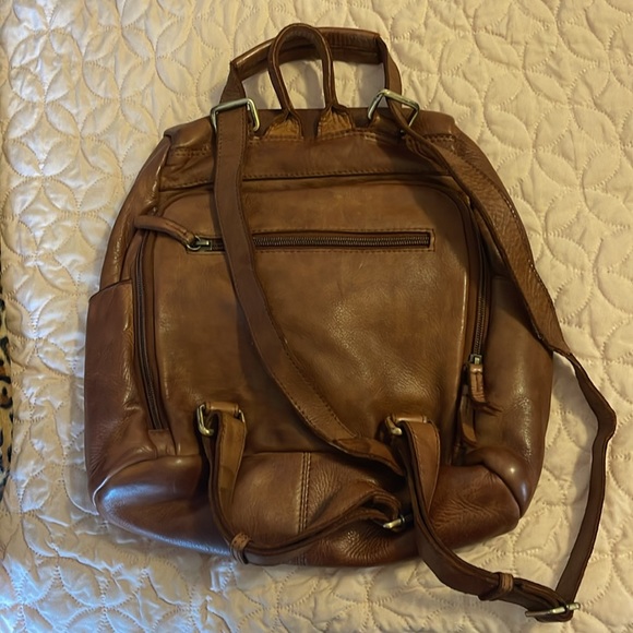 Brown leather back pack - Picture 2 of 2
